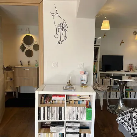 Alloggio in famiglia La Maison Rouge
