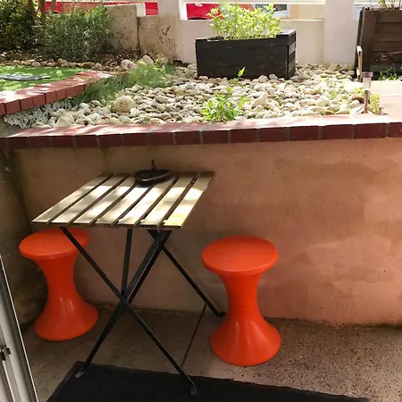 منزل للإقامة La Maison Rouge تروفيي سور مير