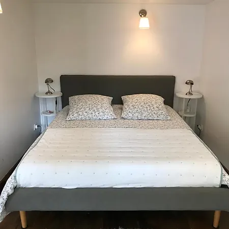 La Maison Rouge منزل للإقامة