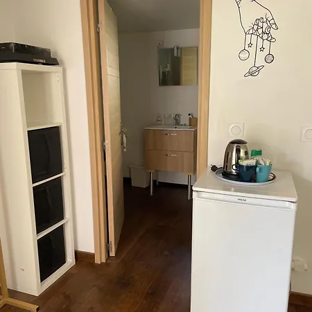 La Maison Rouge منزل للإقامة
