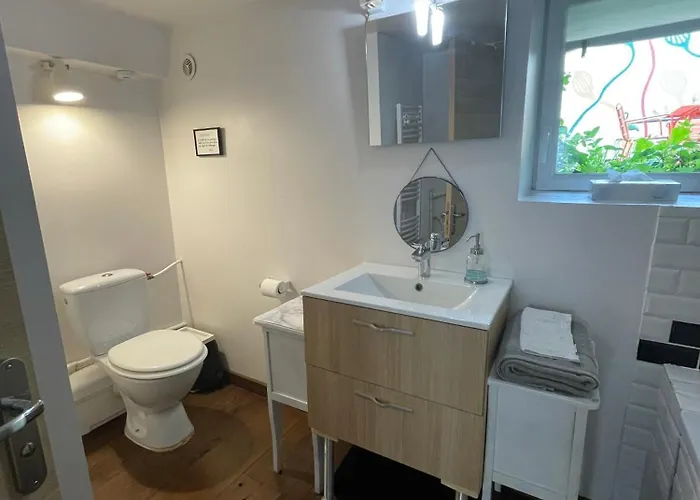 La Maison Rouge Séjour chez l'habitant