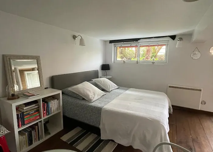 La Maison Rouge Séjour chez l'habitant