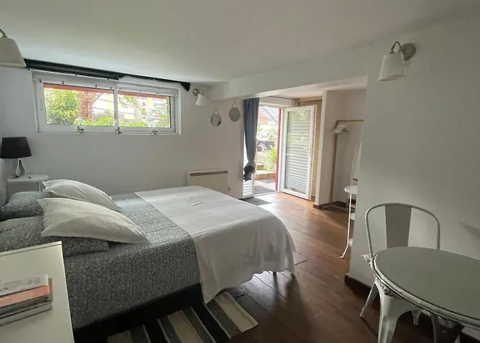 Séjour chez l'habitant La Maison Rouge